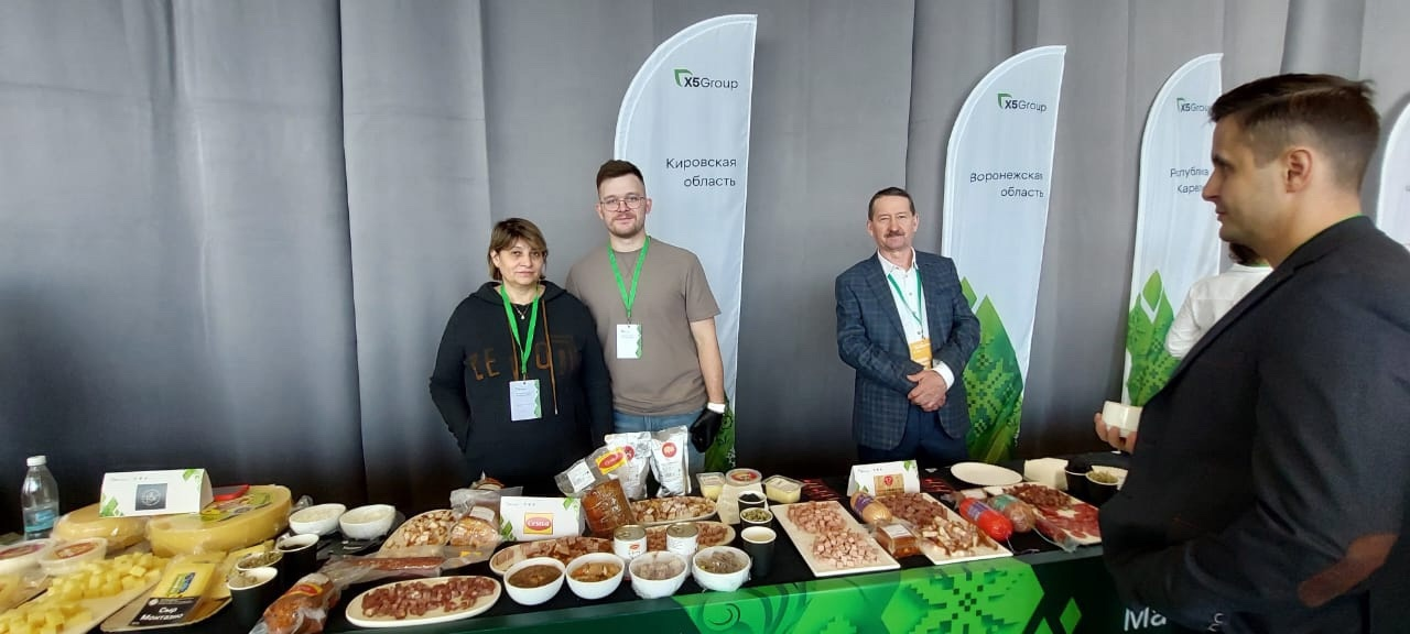 Фермеры от Кировской области представляют свою продукцию на выставке-дегустации