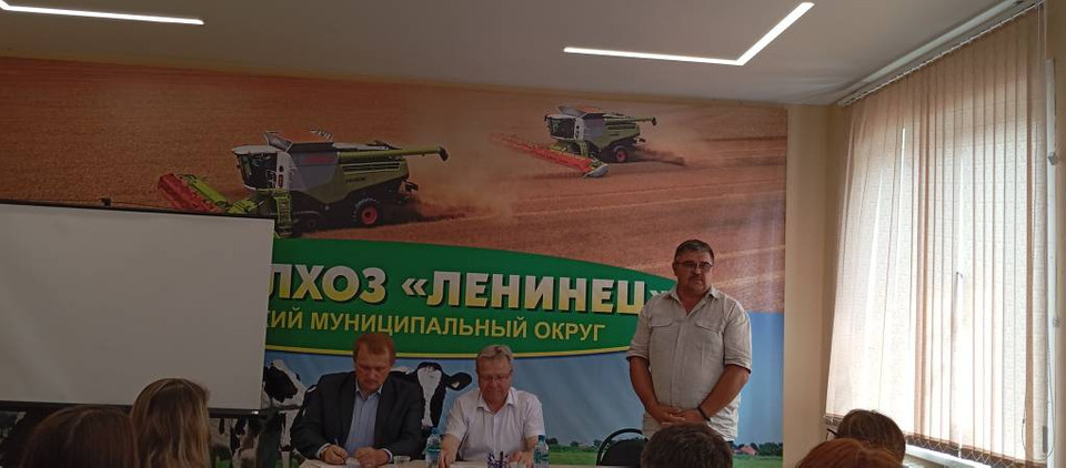 Групповая консультация в СПК-колхоз «Ленинец»